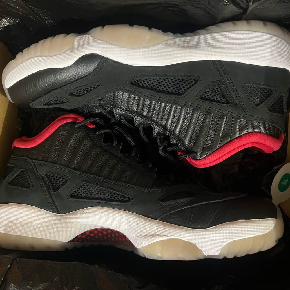 Size 12 - Jordan 11 Retro Low IE OG Bred 2021